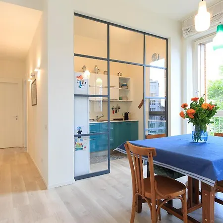Brera Moscova Incantevole Deco アパート ミラノ